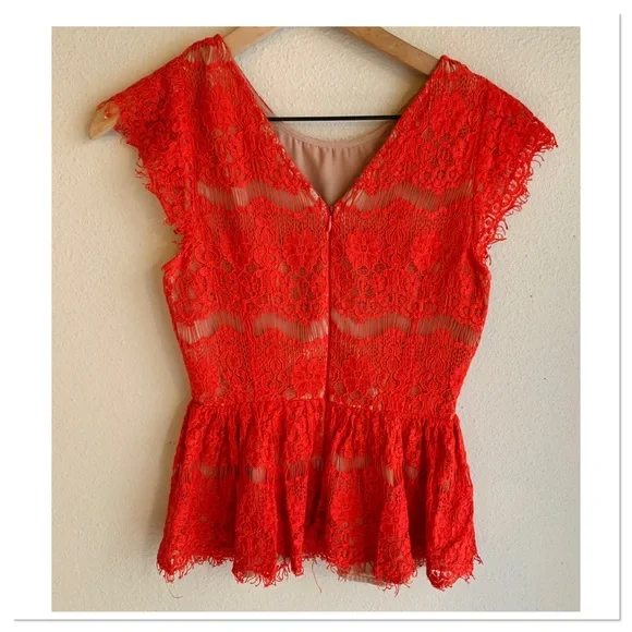 Anthropologie Maeve Katrine Lace Peplum Top Red Floral Lace Size XS - Picture 5 of 9